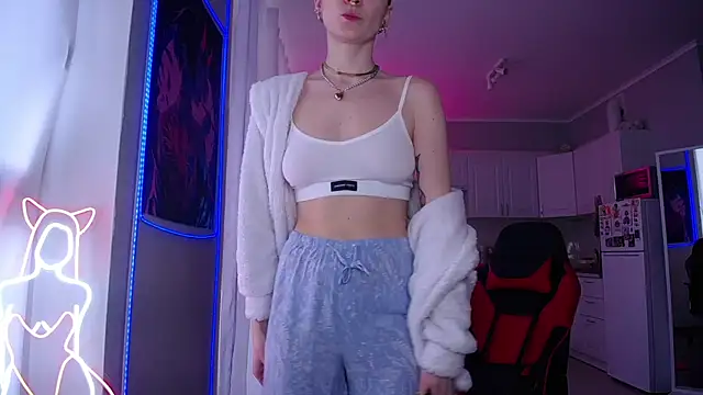 Snapshot of Hope_Foxter chatting on April 2026 05:49:01 AM Hope Foxter online show from April 2026 05:49:01 AM