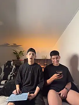 Snapshot of SebastianReed_ chatting on April 2026 05:02:02 AM SebastianReed online show from April 2026 05:02:02 AM