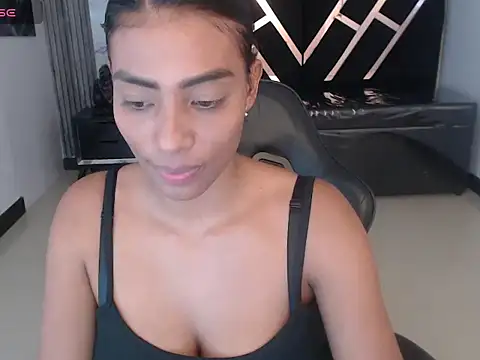 Snapshot of Saara_ch1 chatting on April 2026 07:44:02 PM Saara ch1 online show from April 2026 07:44:02 PM