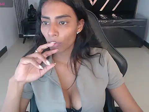 Snapshot of Saara_ch1 chatting on April 2026 07:41:01 PM Saara ch1 online show from April 2026 07:41:01 PM