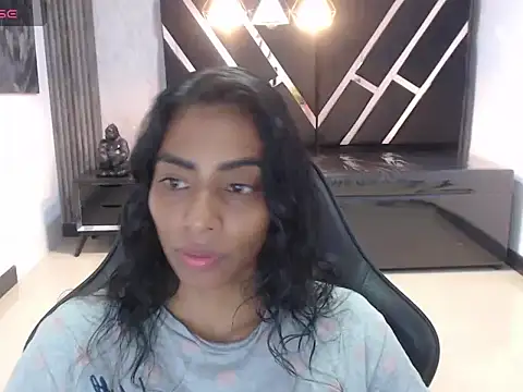 Snapshot of Saara_ch1 chatting on April 2026 07:40:01 PM Saara ch1 online show from April 2026 07:40:01 PM