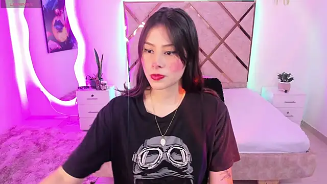 Snapshot of nenaarisk chatting on April 2026 01:52:02 PM nenaarisk online show from April 2026 01:52:02 PM