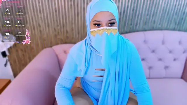 Snapshot of Aminaa_Kaarim chatting on March 2026 05:40:01 PM Aminaa Kaarim online show from March 2026 05:40:01 PM