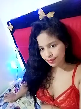 Snapshot of Valentinahulson chatting on March 2026 05:44:01 AM Valentinahulson online show from March 2026 05:44:01 AM