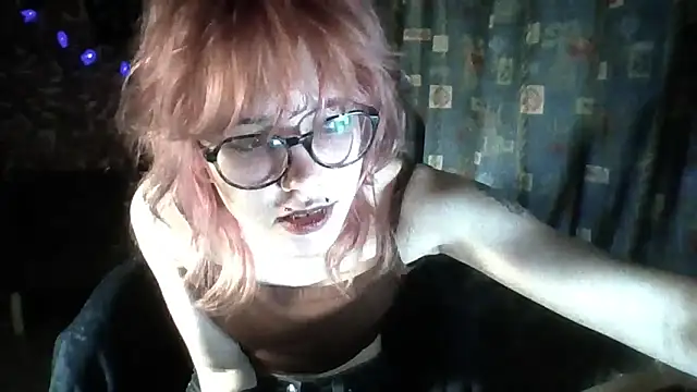 Snapshot of whiny_emo_boi chatting on April 2026 08:17:01 PM whiny emo boi online show from April 2026 08:17:01 PM