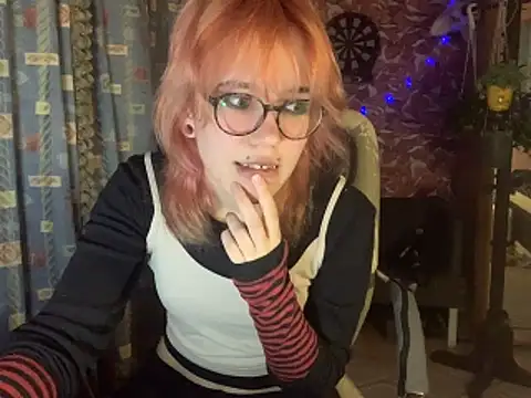 Snapshot of whiny_emo_boi chatting on April 2026 07:41:01 PM whiny emo boi online show from April 2026 07:41:01 PM