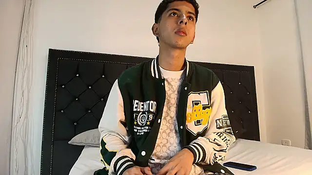 NohaDrake online show from March 2026 03:31:01 AM