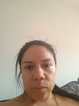 Snapshot of Aila_Phone chatting on April 2026 04:40:02 PM Aila Phone online show from April 2026 04:40:02 PM