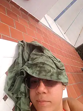 Snapshot of Aila_Phone chatting on April 2026 04:55:01 PM Aila Phone online show from April 2026 04:55:01 PM