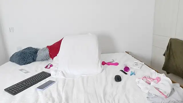 Snapshot of Kataleyax5362999 chatting on April 2026 08:18:02 AM Kataleyax5362999 online show from April 2026 08:18:02 AM