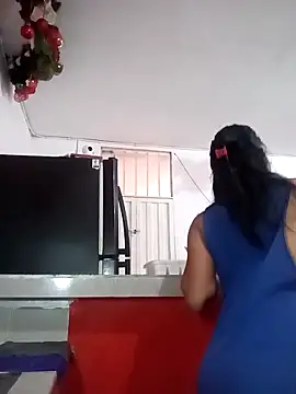 Snapshot of ZayaNova chatting on April 2026 12:39:01 PM ZayaNova online show from April 2026 12:39:01 PM