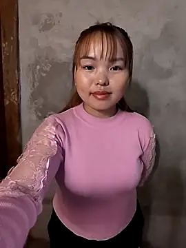 Snapshot of Mina_xYx chatting on March 2026 03:22:01 AM Mina xYx online show from March 2026 03:22:01 AM