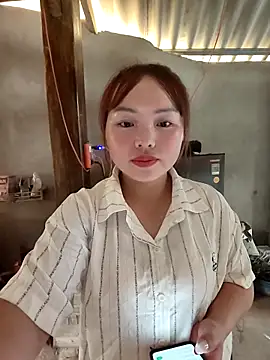 Snapshot of Mina_xYx chatting on March 2026 09:21:02 AM Mina xYx online show from March 2026 09:21:02 AM