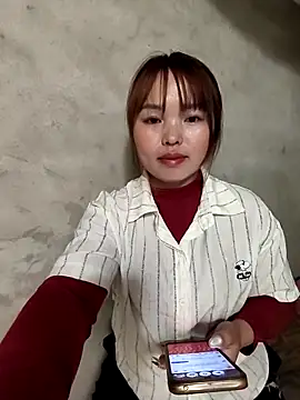 Snapshot of Mina_xYx chatting on March 2026 02:50:01 PM Mina xYx online show from March 2026 02:50:01 PM