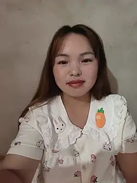 Mina xYx online show from May 2026 04:37:02 PM
