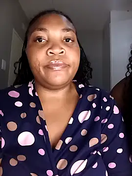 BeverlyQueen15 online show from April 2026 09:09:02 PM