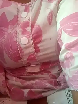 Snapshot of Mona_ji32 chatting on March 2026 09:21:02 AM Mona ji32 online show from March 2026 09:21:02 AM