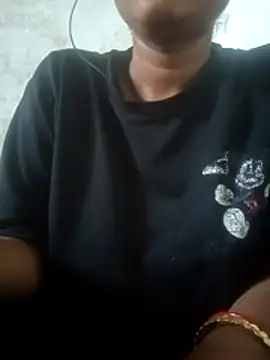 Snapshot of Mona_ji32 chatting on March 2026 09:53:02 AM Mona ji32 online show from March 2026 09:53:02 AM