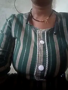 Snapshot of Mona_ji32 chatting on April 2026 12:50:01 PM Mona ji32 online show from April 2026 12:50:01 PM