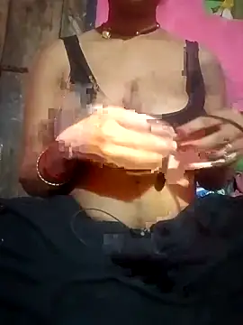 Snapshot of Mona_ji32 chatting on April 2026 08:50:01 PM Mona ji32 online show from April 2026 08:50:01 PM