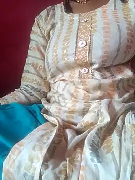 Snapshot of Mona_ji32 chatting on April 2026 11:25:01 AM Mona ji32 online show from April 2026 11:25:01 AM