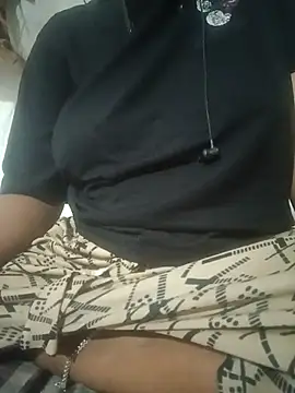 Snapshot of Mona_ji32 chatting on April 2026 10:22:02 AM Mona ji32 online show from April 2026 10:22:02 AM