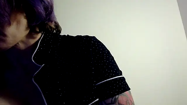 kitty-kitten82 online show from March 2026 12:27:02 PM