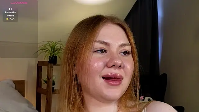 BeeTrix online show from April 2026 02:47:01 AM