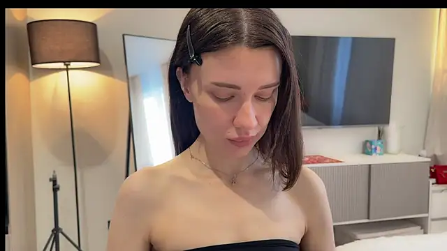 Nicolekira online show from March 2026 03:54:02 AM