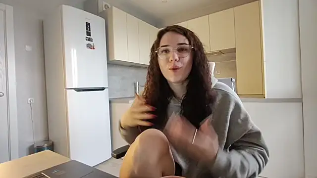 LaritaTocchio online show from April 2026 05:18:02 AM