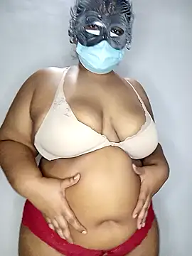 whitechubby07 online show from April 2026 04:23:01 PM