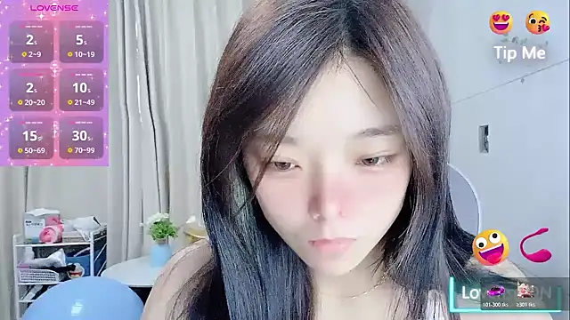 Snapshot of Puting_q chatting on April 2026 06:03:02 AM Puting q online show from April 2026 06:03:02 AM