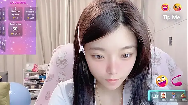 Snapshot of Puting_q chatting on April 2026 05:14:01 AM Puting q online show from April 2026 05:14:01 AM