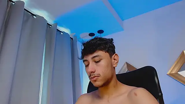 Vezzx online show from March 2026 06:31:01 PM