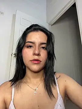 Snapshot of Trixie_pop chatting on April 2026 11:54:02 PM Trixie pop online show from April 2026 11:54:02 PM