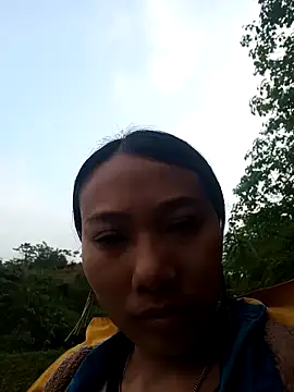 Snapshot of Leiley_98 chatting on March 2026 10:19:02 AM Leiley 98 online show from March 2026 10:19:02 AM