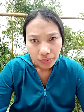 Snapshot of Leiley_98 chatting on March 2026 04:38:02 AM Leiley 98 online show from March 2026 04:38:02 AM