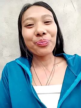 Snapshot of Leiley_98 chatting on March 2026 10:20:01 AM Leiley 98 online show from March 2026 10:20:01 AM