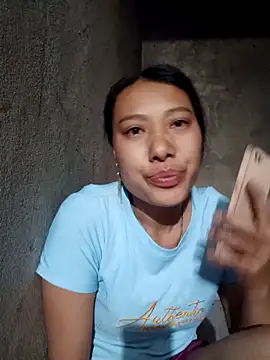 Snapshot of Leiley_98 chatting on April 2026 10:51:02 PM Leiley 98 online show from April 2026 10:51:02 PM