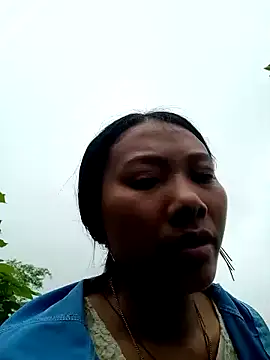 Snapshot of Leiley_98 chatting on April 2026 02:21:02 AM Leiley 98 online show from April 2026 02:21:02 AM