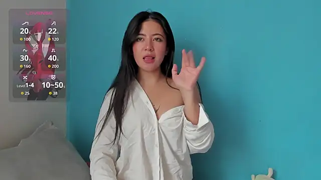 Snapshot of Little_Swan chatting on April 2026 07:44:02 PM Little Swan online show from April 2026 07:44:02 PM