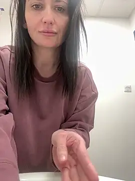 Snapshot of Siren__xxx chatting on April 2026 11:41:02 AM Siren xxx online show from April 2026 11:41:02 AM