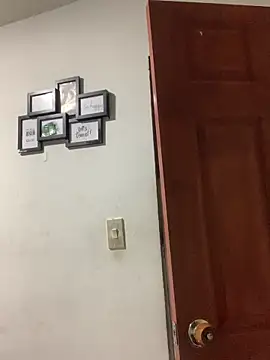 Snapshot of Tatii1 chatting on April 2026 04:46:01 AM Tatii1 online show from April 2026 04:46:01 AM