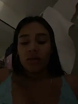 Snapshot of AlisonBeltran1 chatting on April 2026 06:03:01 AM AlisonBeltran1 online show from April 2026 06:03:01 AM