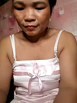 Snapshot of maymay121 chatting on April 2026 02:47:02 PM maymay121 online show from April 2026 02:47:02 PM