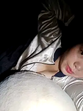 Snapshot of Abi-ni chatting on March 2026 07:08:01 PM Abi-ni online show from March 2026 07:08:01 PM