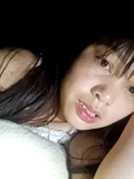 Snapshot of Abi-ni chatting on April 2026 07:00:01 PM Abi-ni online show from April 2026 07:00:01 PM