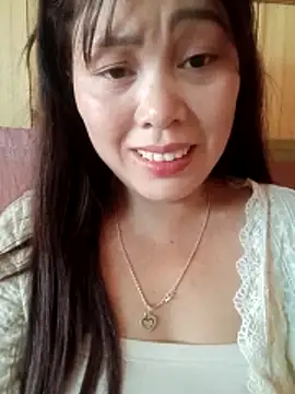 Snapshot of Abi-ni chatting on April 2026 07:17:01 AM Abi-ni online show from April 2026 07:17:01 AM