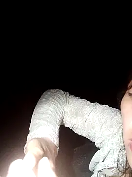 Snapshot of Abi-ni chatting on April 2026 08:07:02 PM Abi-ni online show from April 2026 08:07:02 PM