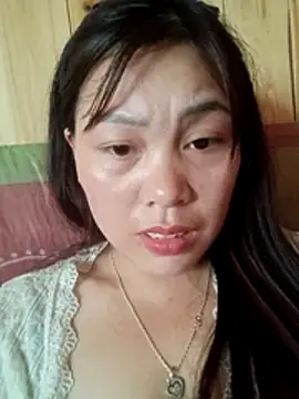 Snapshot of Abi-ni chatting on April 2026 08:12:02 AM Abi-ni online show from April 2026 08:12:02 AM